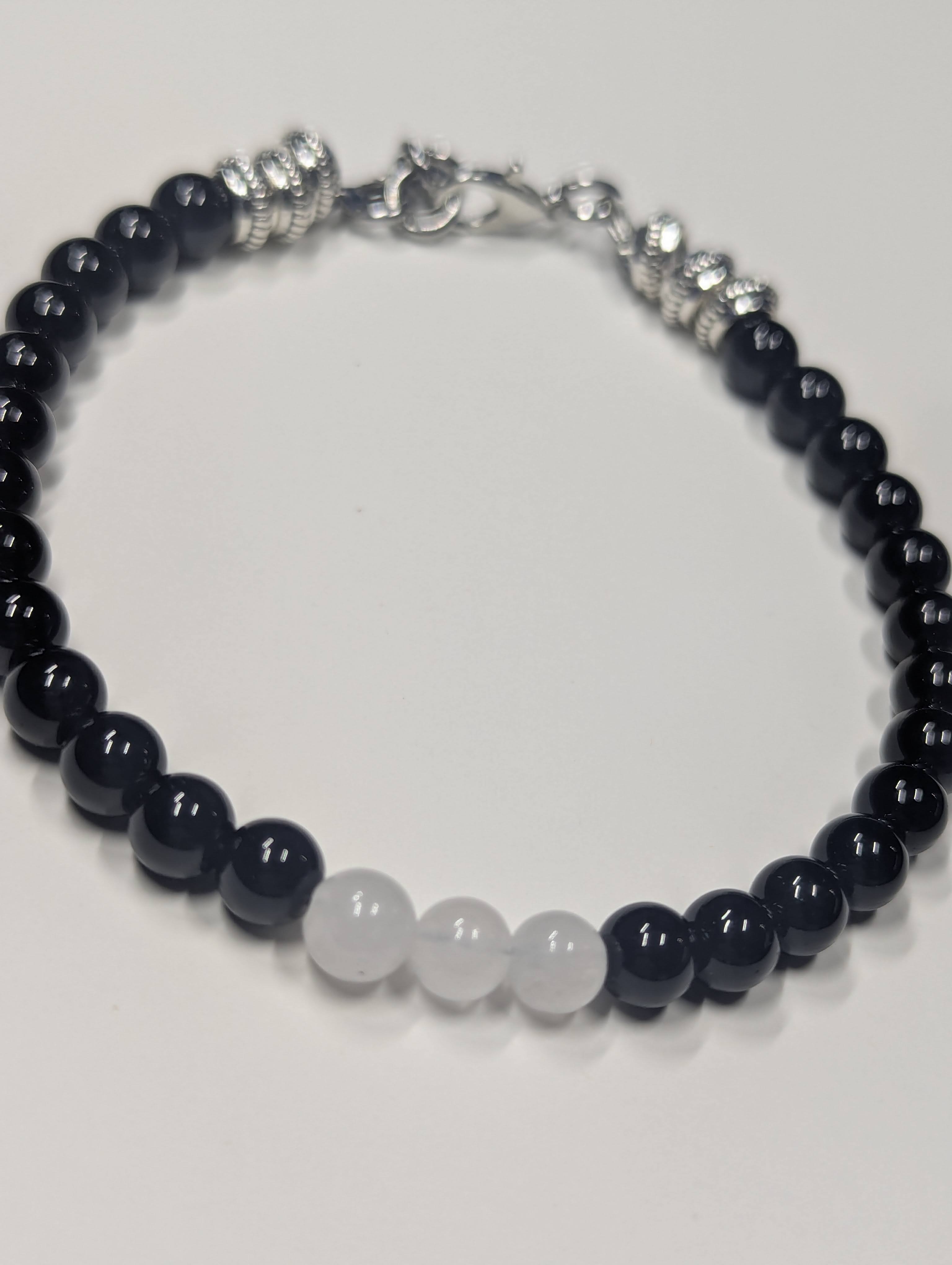 Shadow & Moonlight Black and White Glass Bead Bracelet